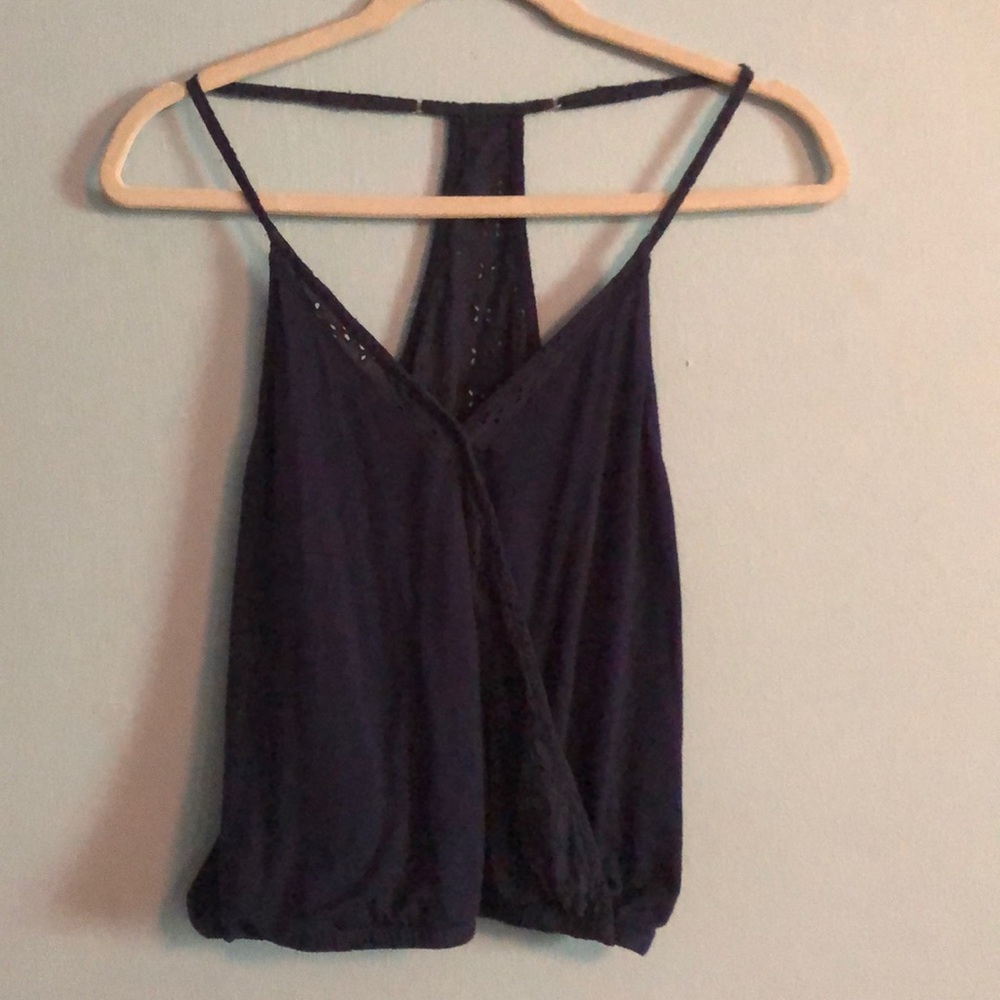 Navy blue crop.